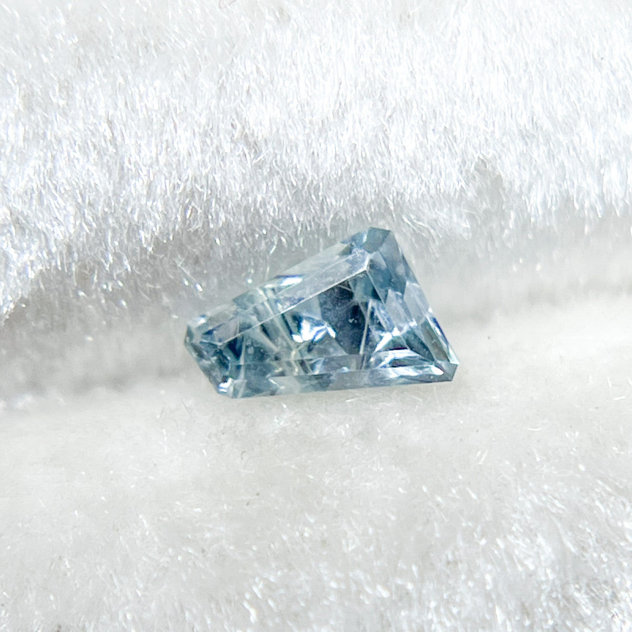 Light Blue Sapphire Freeform Dreamscape™ Cut by John Dyer