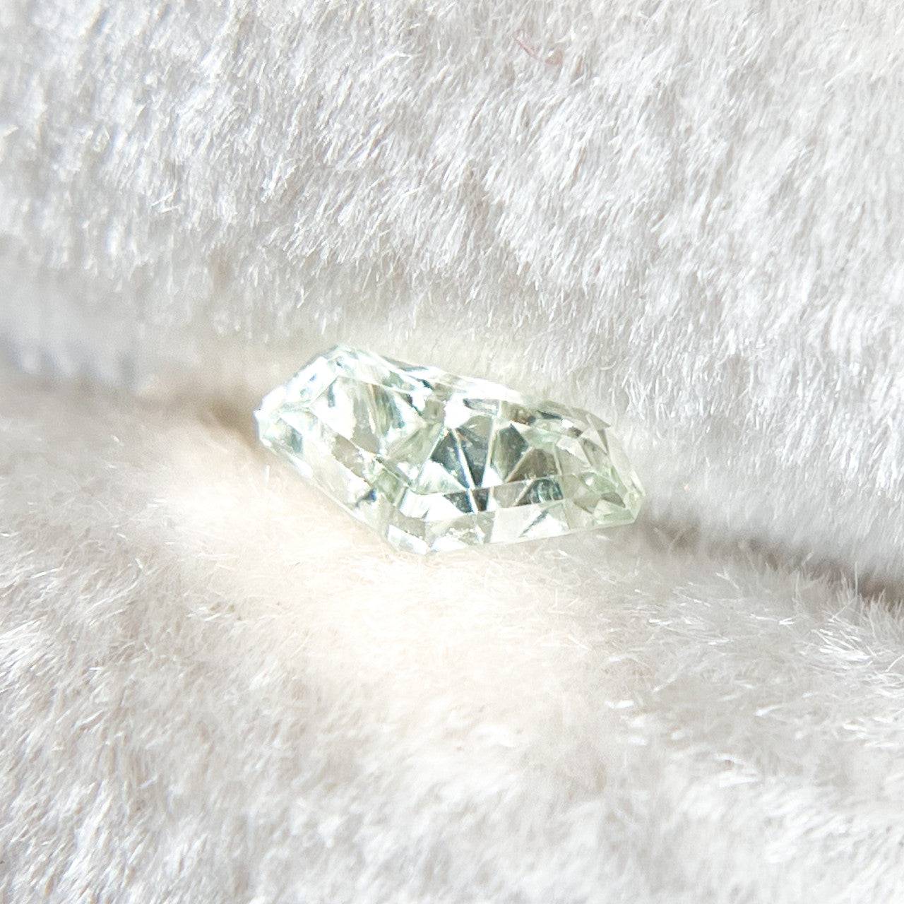 Pale Green Montana Sapphire Freeform Dreamscape™ Cut by John Dyer