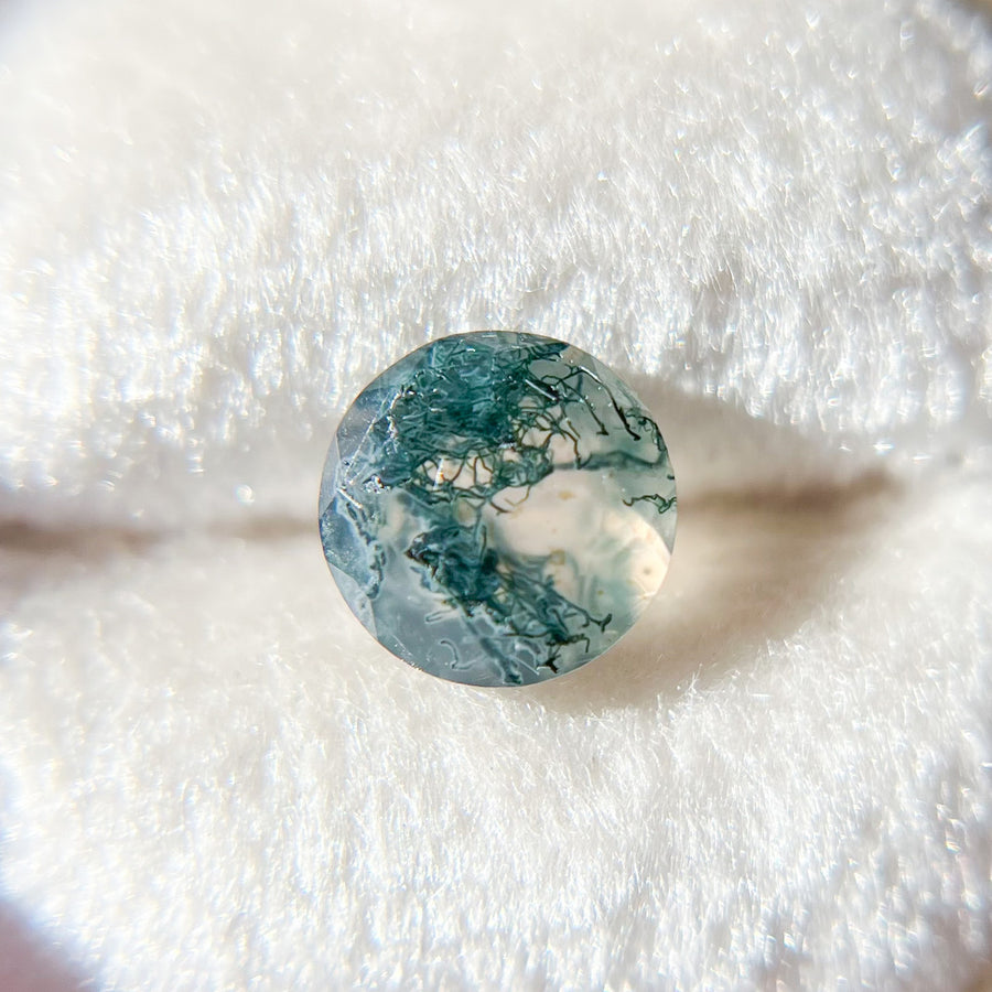 7mm Round Dark Veined Moss Agate