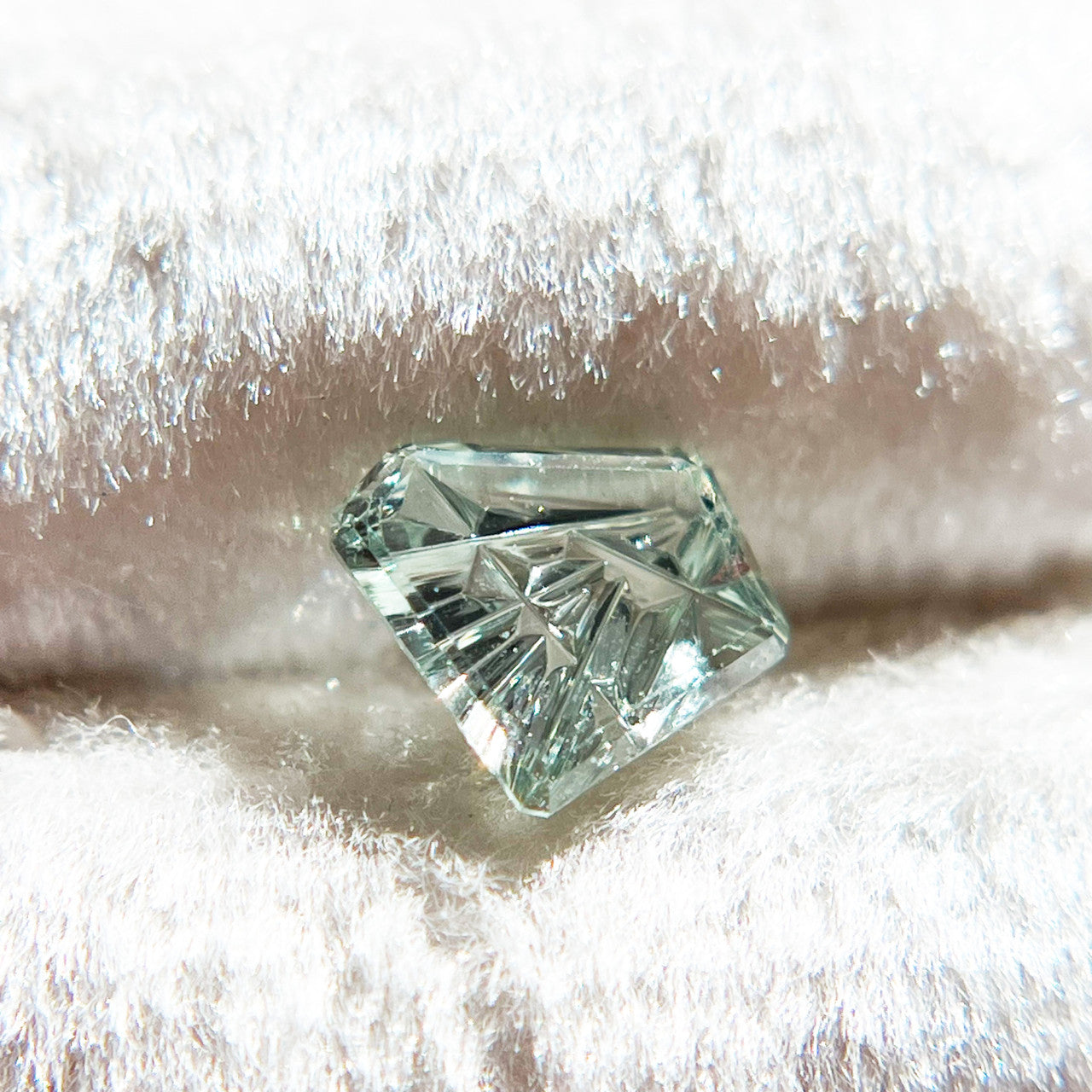 Light Green Montana Sapphire Freeform Dreamscape™ Cut by John Dyer