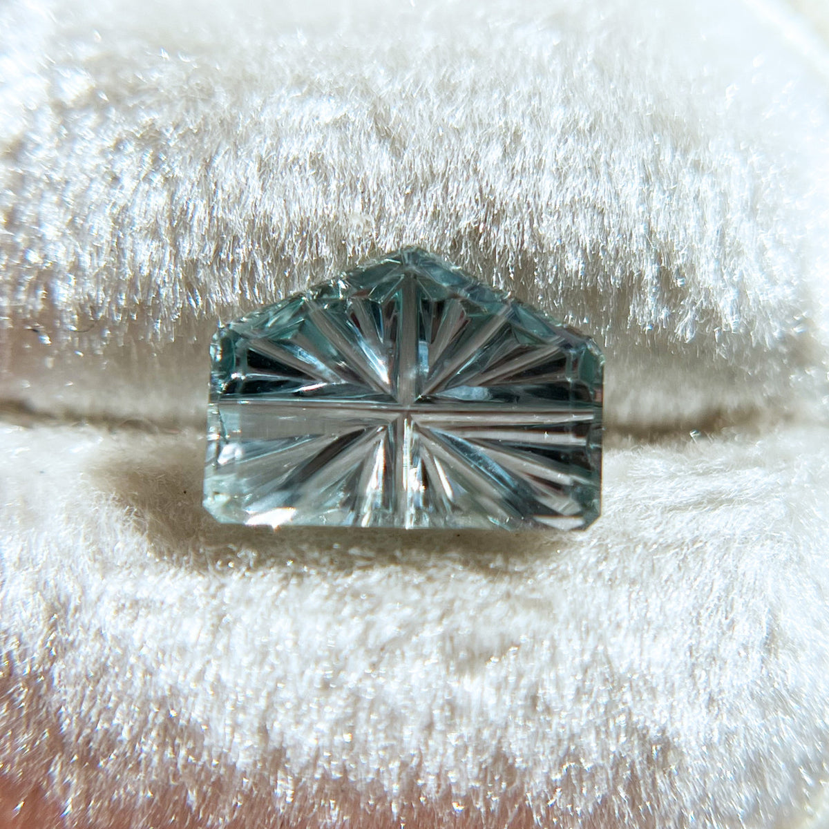 Enchanted Cottage Silvery Blue Parti-Color Montana Sapphire – StarBrite™ Cut by John Dyer