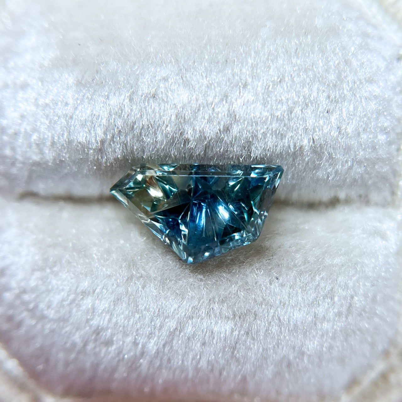 Teal Blue Lime Parti Color Freeform Sapphire Dreamscape™ Cut by  John Dyer