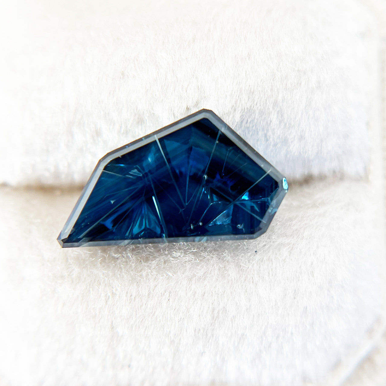 Blue Australian Sapphire Freeform Dreamscape™ Cut by  John Dyer