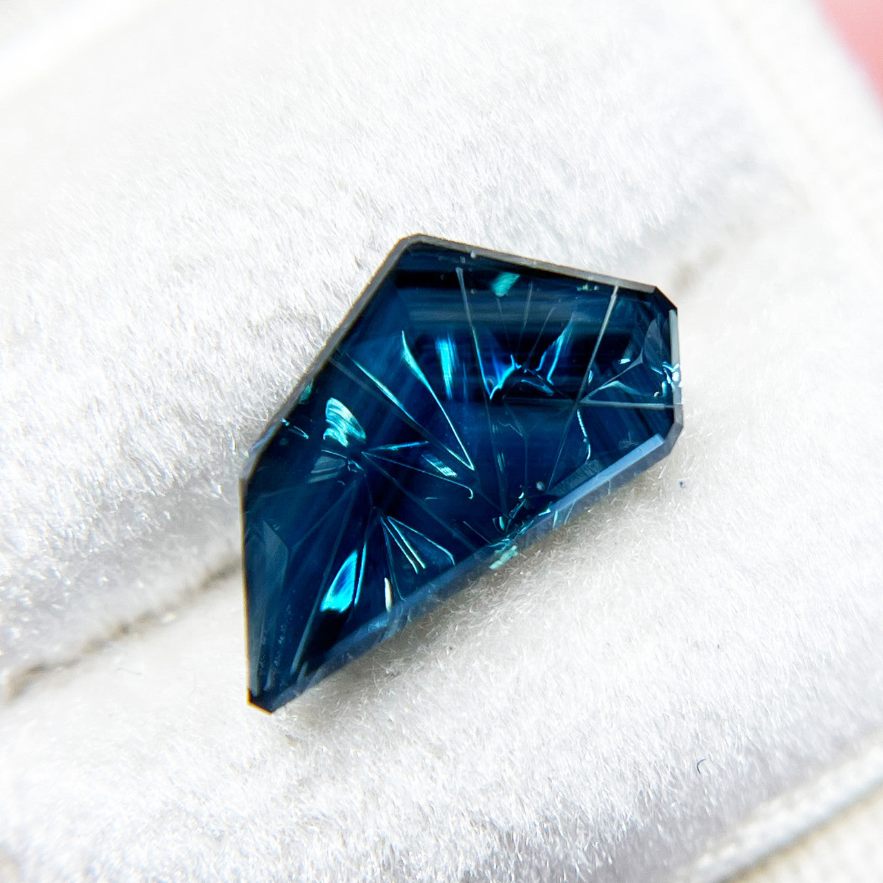 Blue Australian Sapphire Freeform Dreamscape™ Cut by  John Dyer