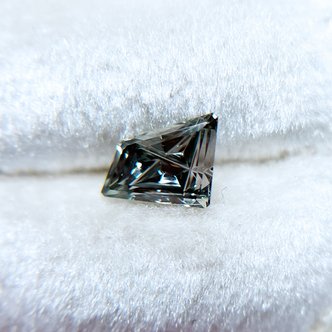 Silvery Teal Blue Freeform Montana Sapphire Dreamscape™ Cut by  John Dyer