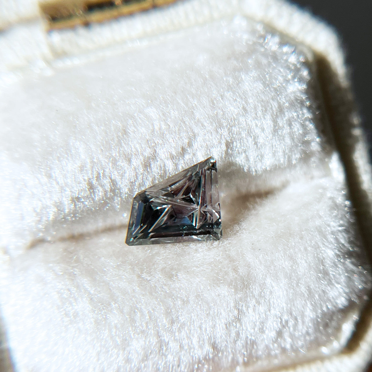 Silvery Teal Blue Freeform Montana Sapphire Dreamscape™ Cut by  John Dyer