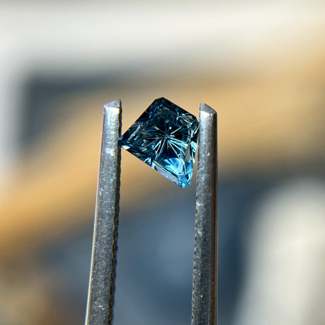 Bright Blue Sapphire Freeform  Starbrite™ Cut by John Dyer