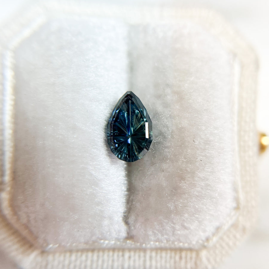 Deep Teal Pear Australian Sapphire Starbrite™ Cut by John Dyer