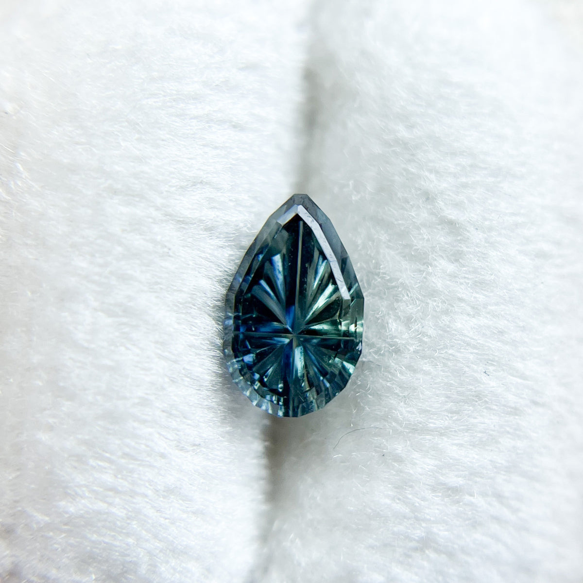 Deep Teal Pear Australian Sapphire Starbrite™ Cut by John Dyer