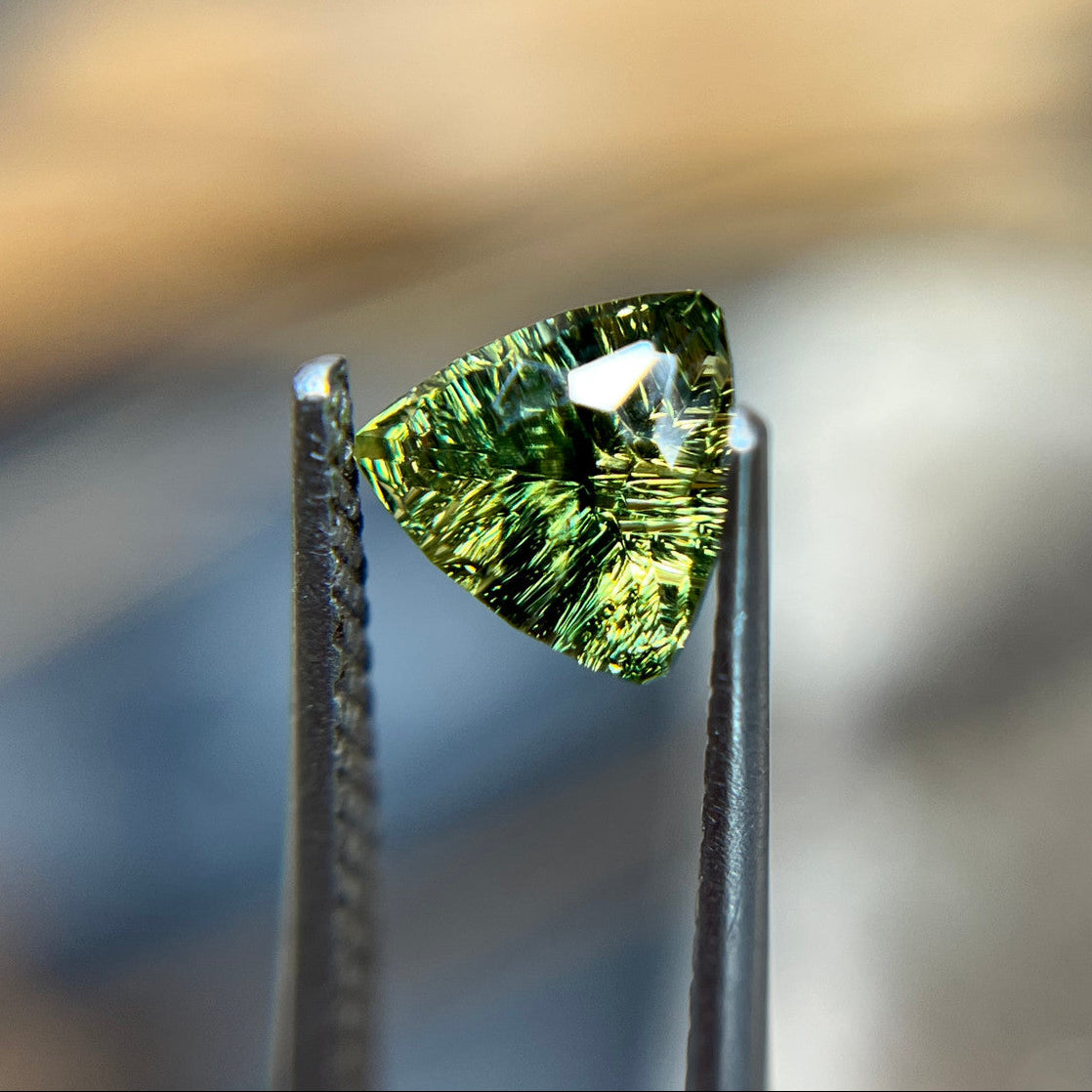 Parti Color Australian Sapphire Deep Concave™ Cut by John Dyer