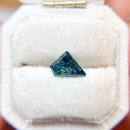 Deep Turquoise Australian Sapphire Starbrite™ Cut by John Dyer