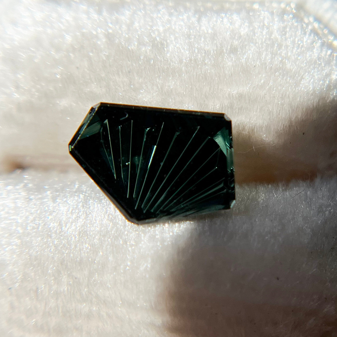 Blue Green Australian Sapphire Dreamscape™ Cut by John Dyer
