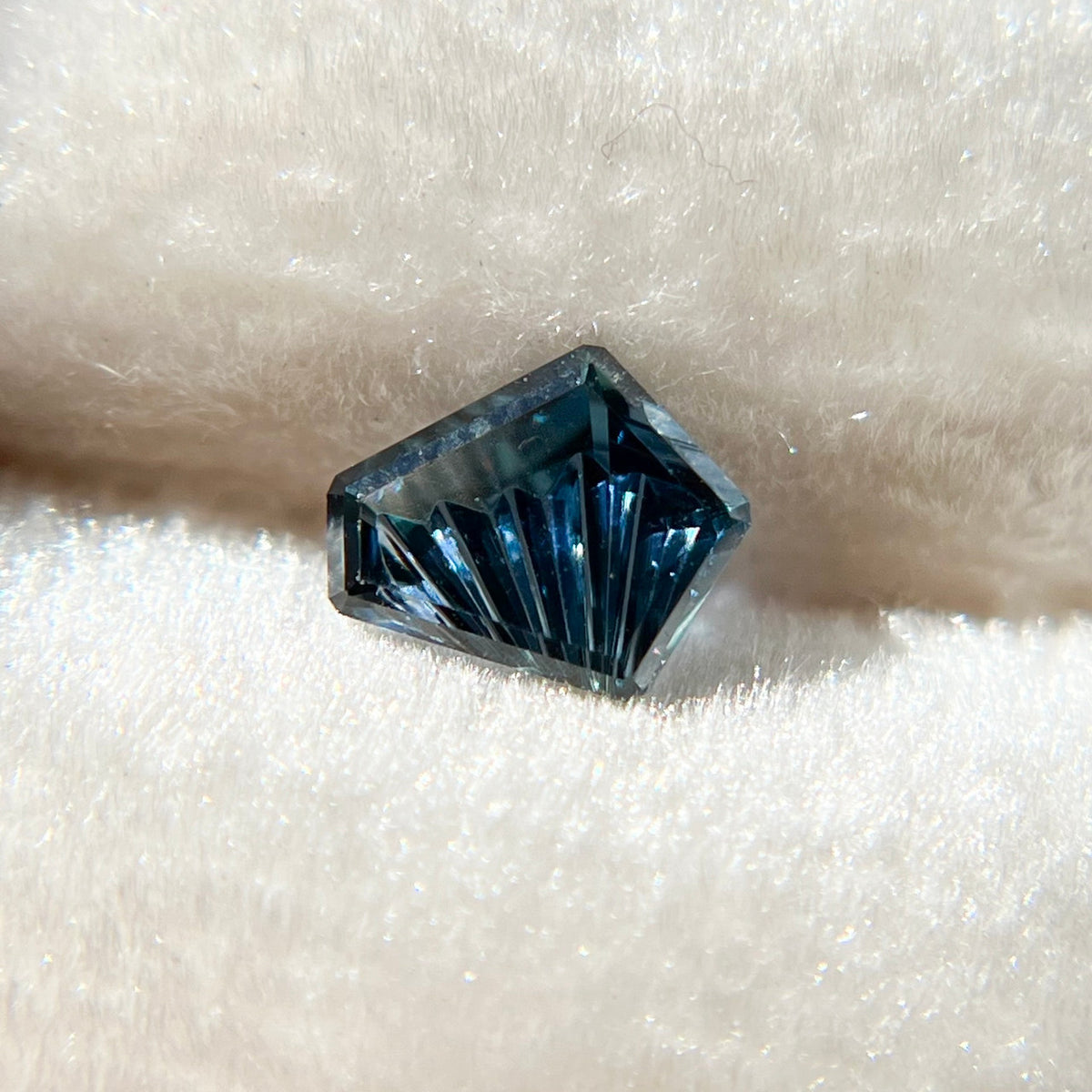 Midnight Blue Australian Sapphire Dreamscape™ Cut by John Dyer