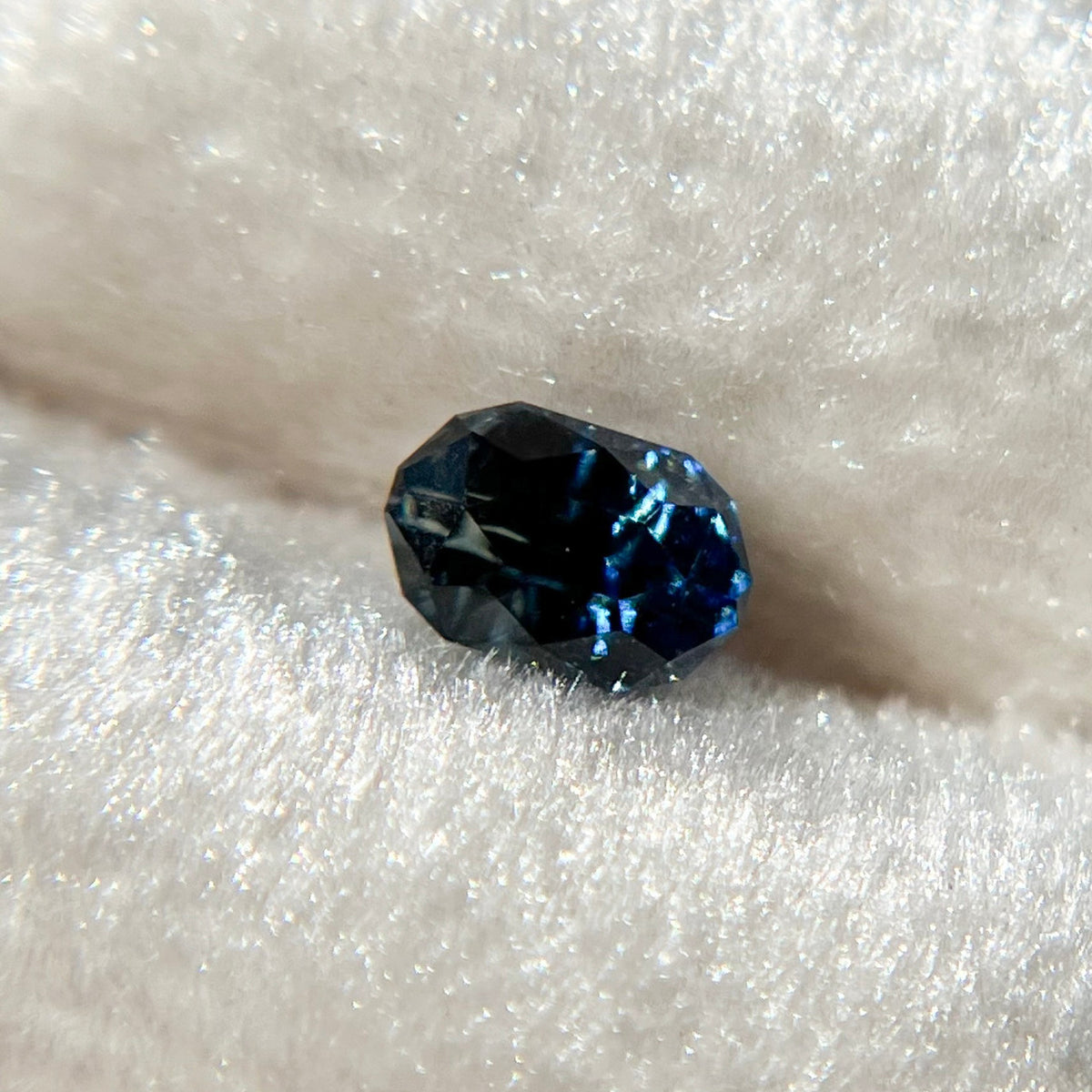 Royal Blue Parti Color Australian Sapphire Deep Concave™ Cut by John Dyer