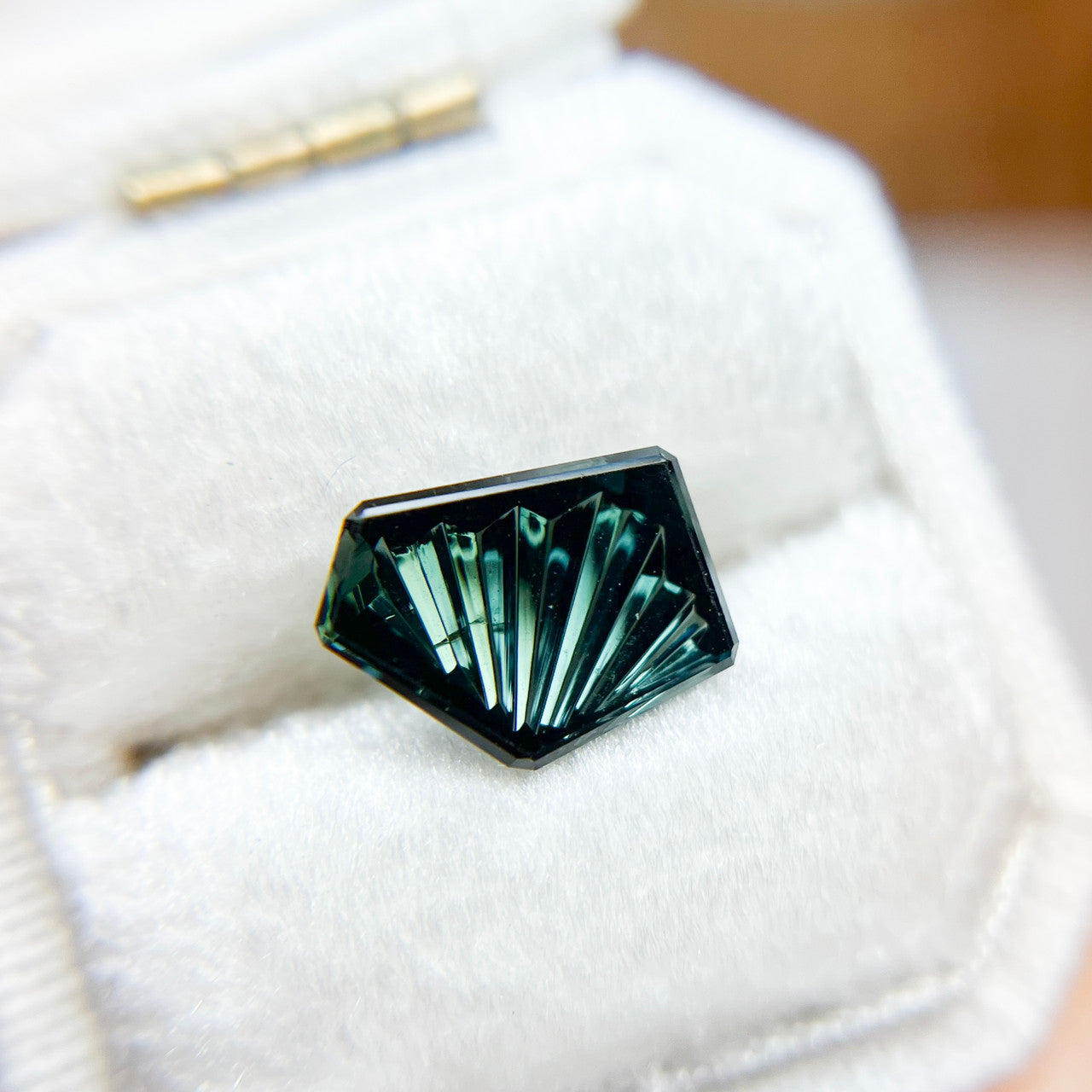 Blue Green Australian Sapphire Dreamscape™ Cut by John Dyer