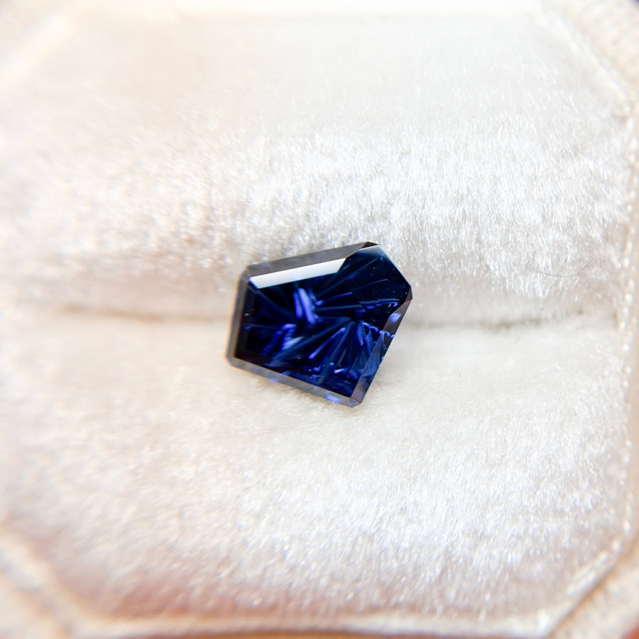 Vivid Blue Australian Sapphire Freeform Dreamscape™ Cut by John Dyer