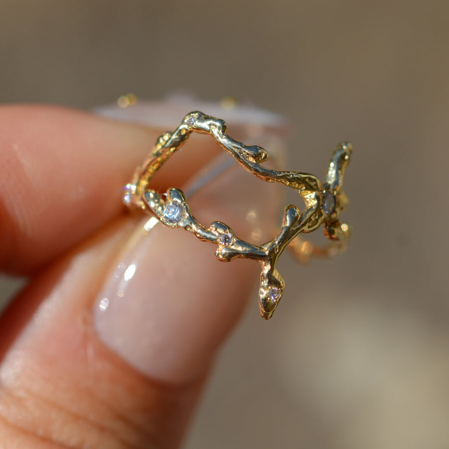 14K Yellow Gold Gemini Zodiac Starlight Ring