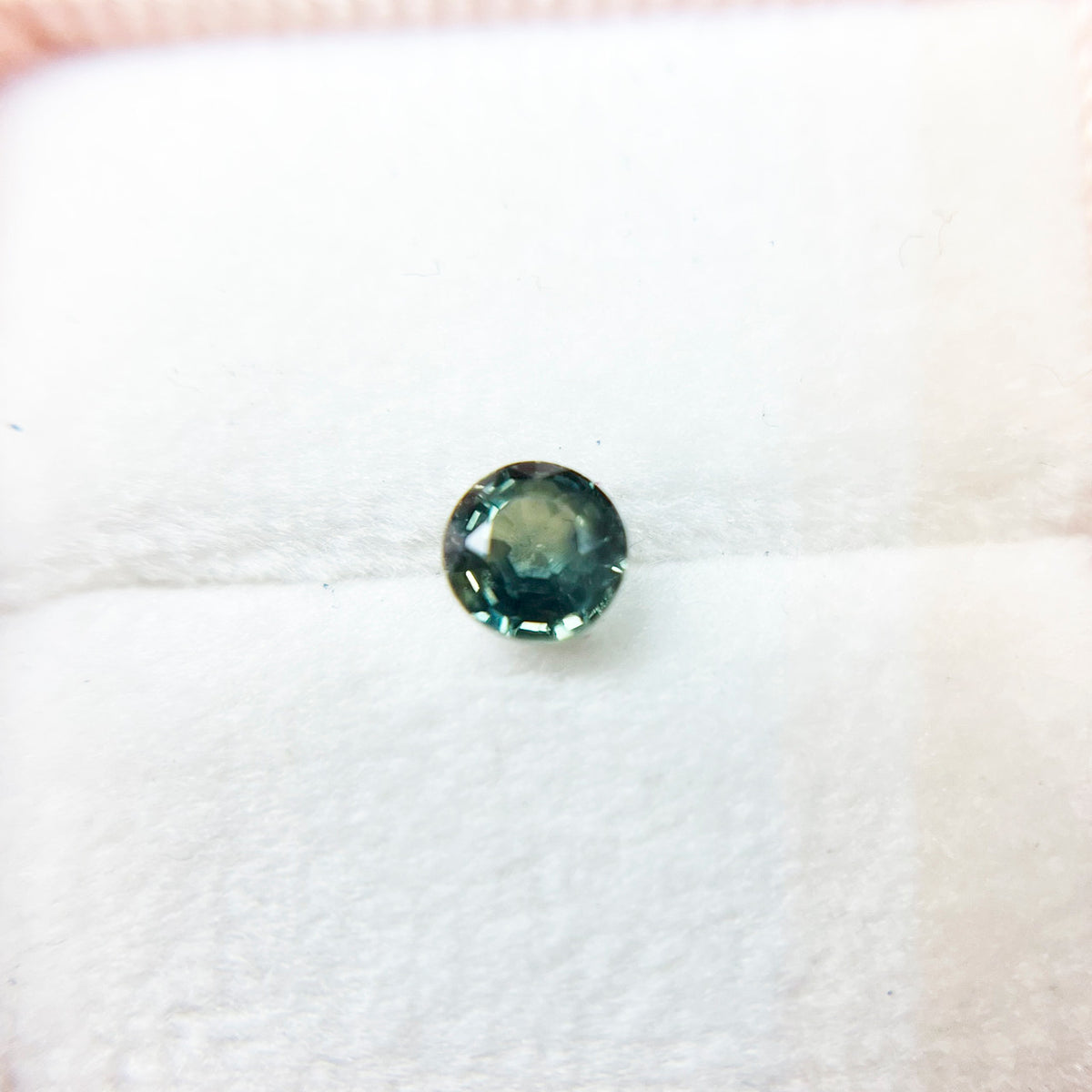 Round Green Montana Sapphire
