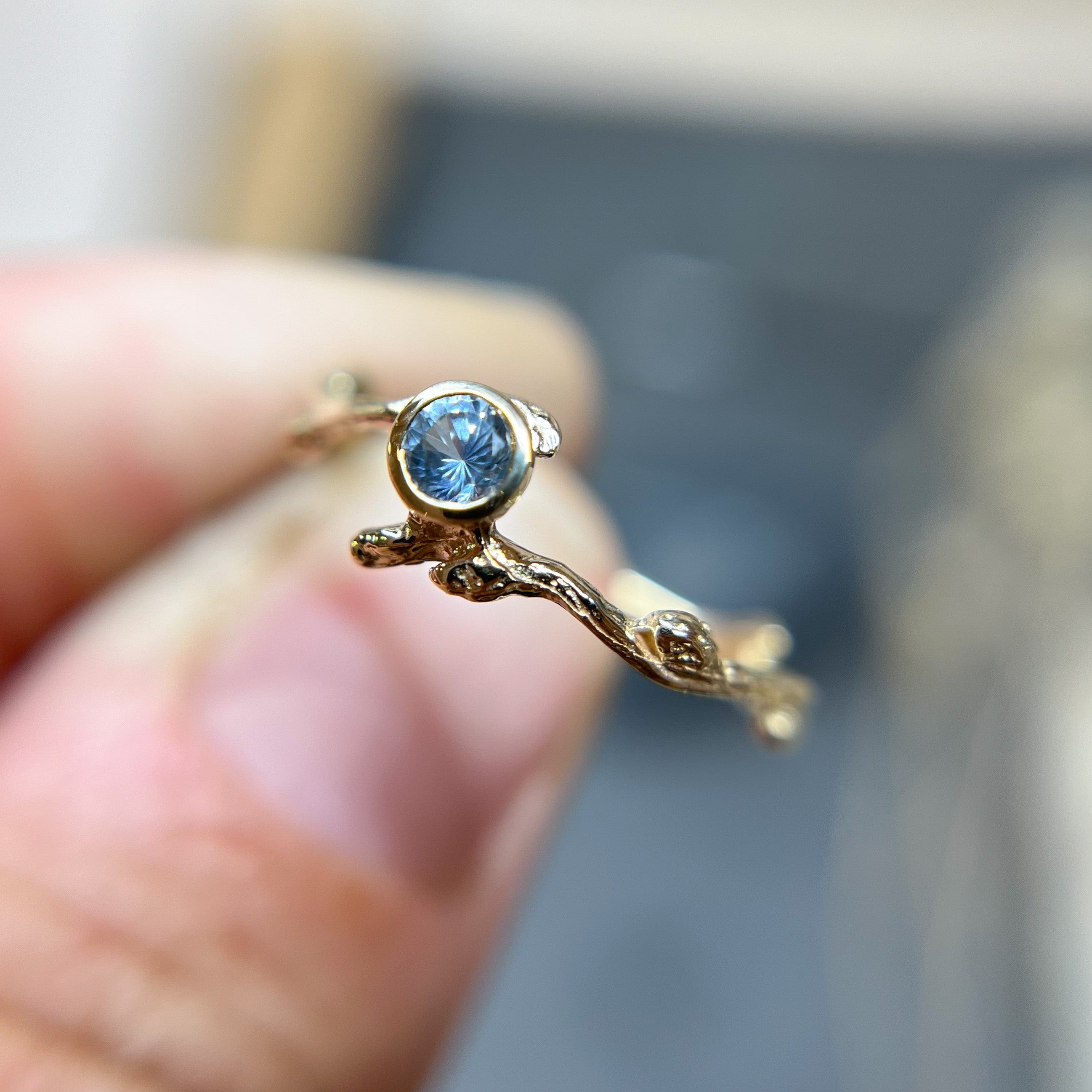 Verona Montana Sapphire Ring
