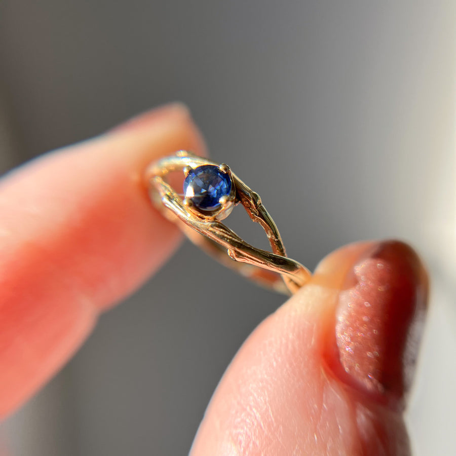 Petite Unity w/Sapphire